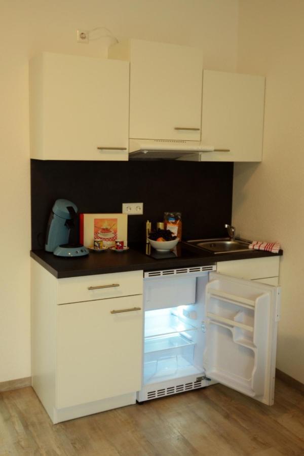 Unique Zentrale Moderne 2 Zimmer Wohnung Nahe Dem Park Вилинген-Швенинген Екстериор снимка