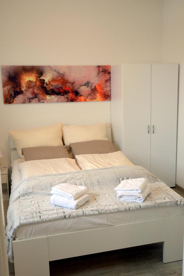 Unique Zentrale Moderne 2 Zimmer Wohnung Nahe Dem Park Вилинген-Швенинген Екстериор снимка